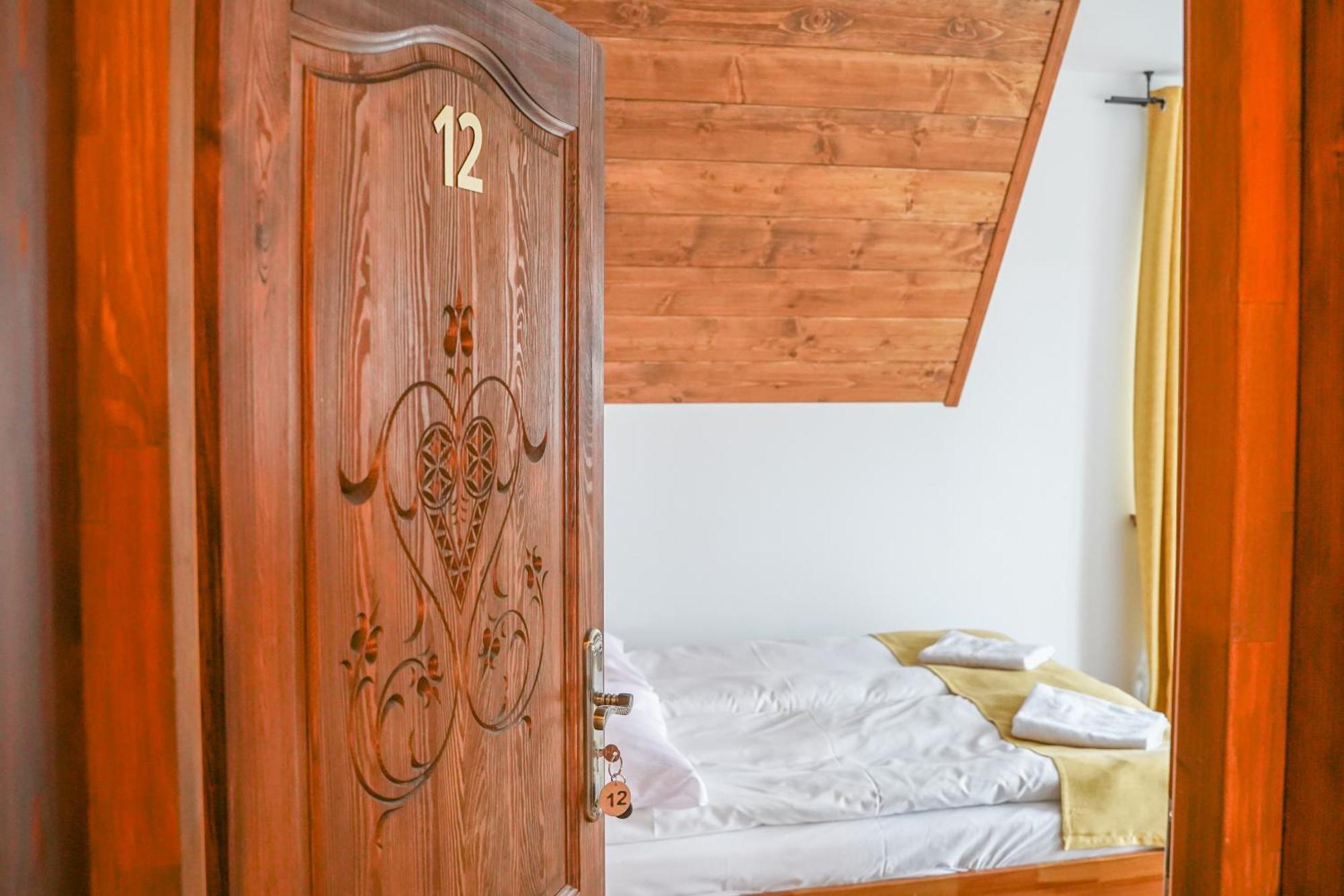 Hotel Goralsko Manufaktura Bukowina Tatrzańska Esterno foto